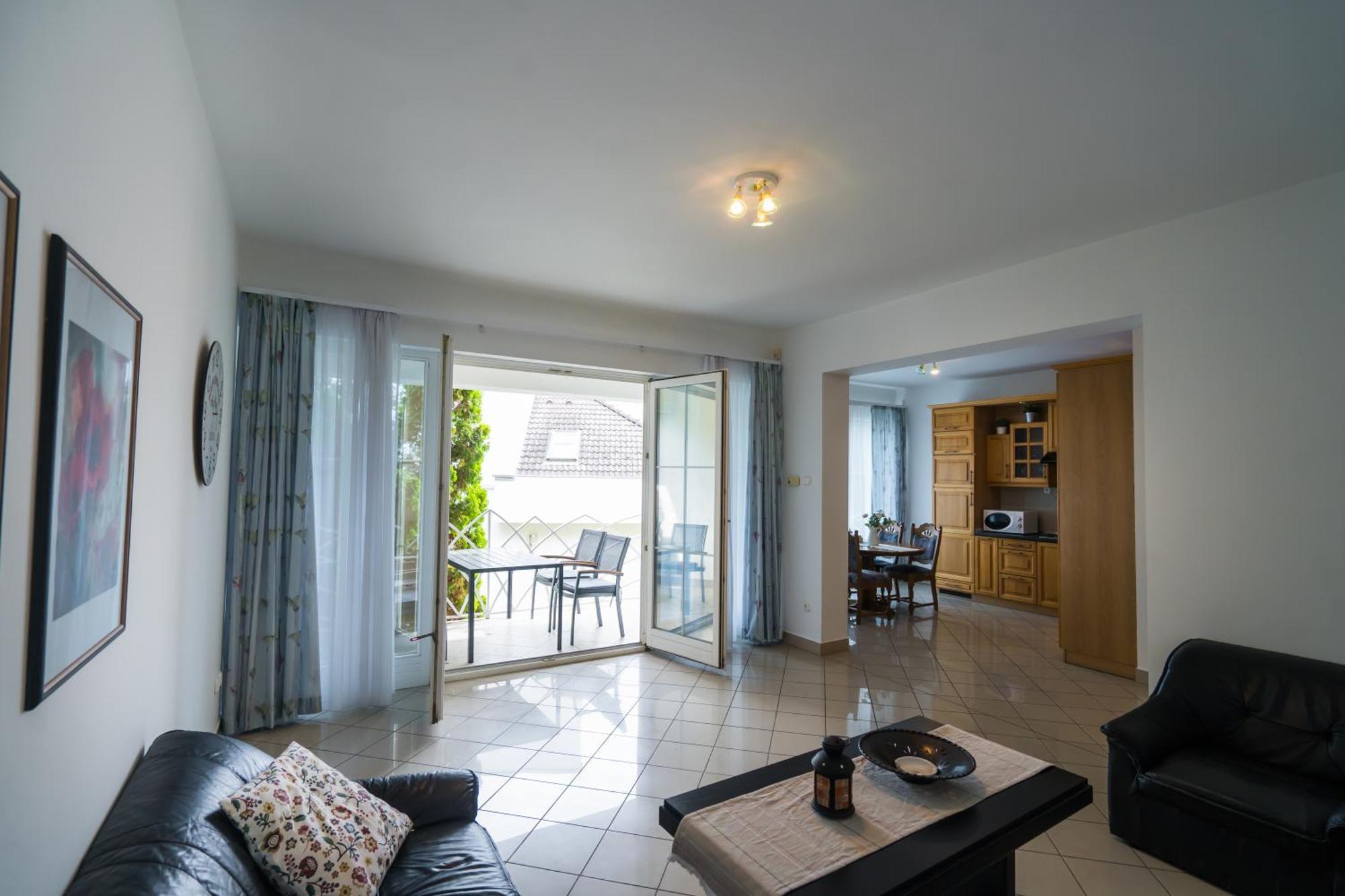 Gyorfi Apartmanhaz Zamárdi Εξωτερικό φωτογραφία