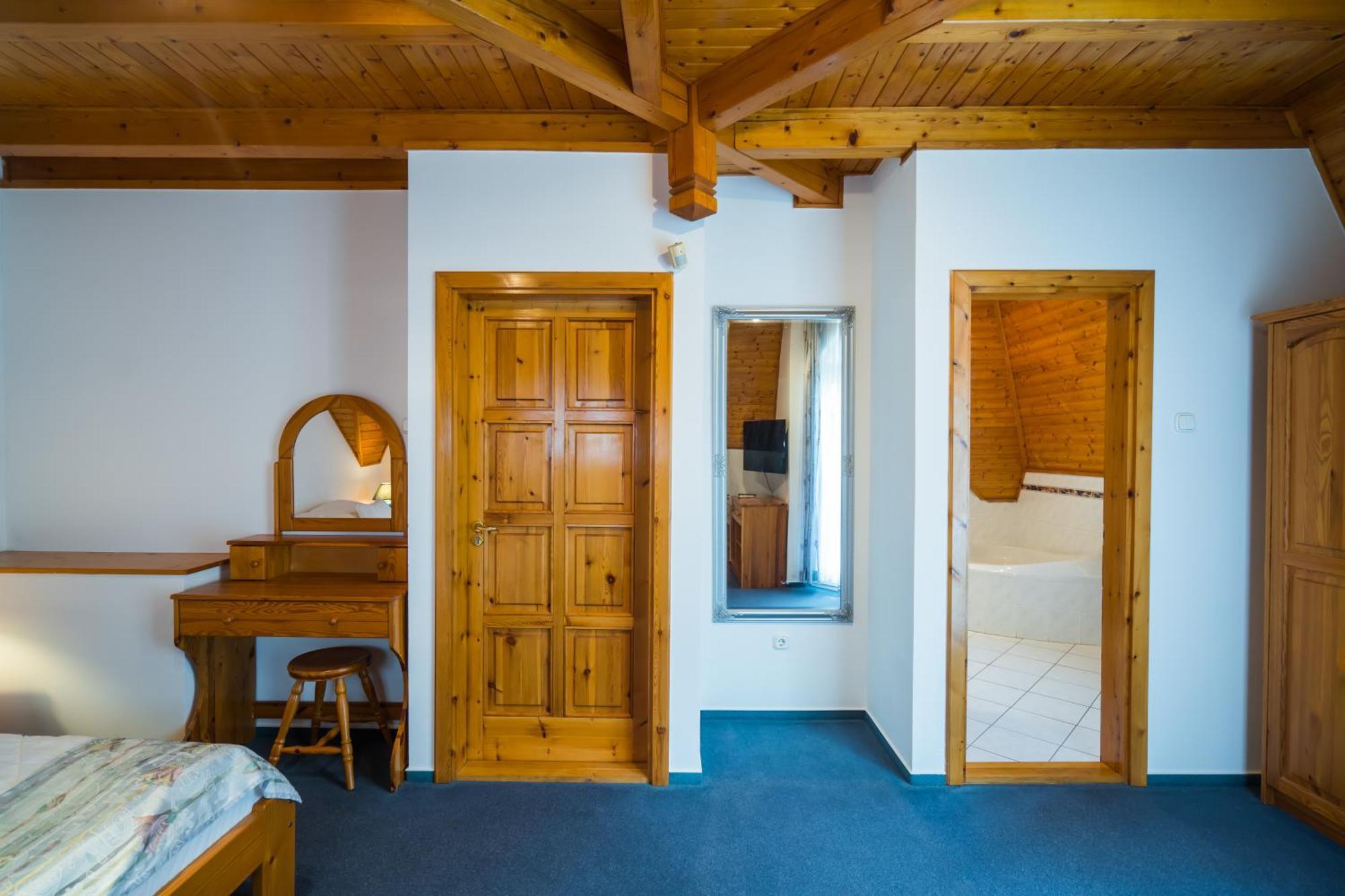 Gyorfi Apartmanhaz Zamárdi Εξωτερικό φωτογραφία