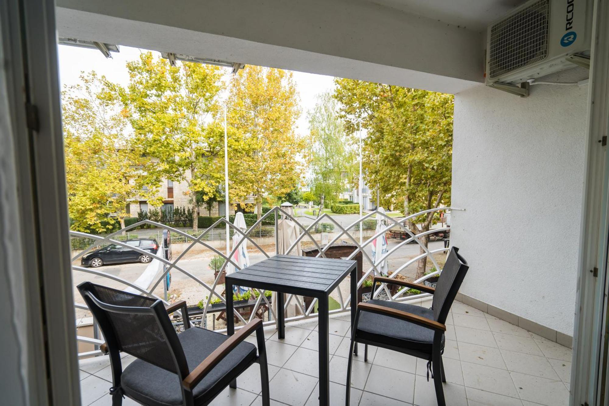 Gyorfi Apartmanhaz Zamárdi Εξωτερικό φωτογραφία