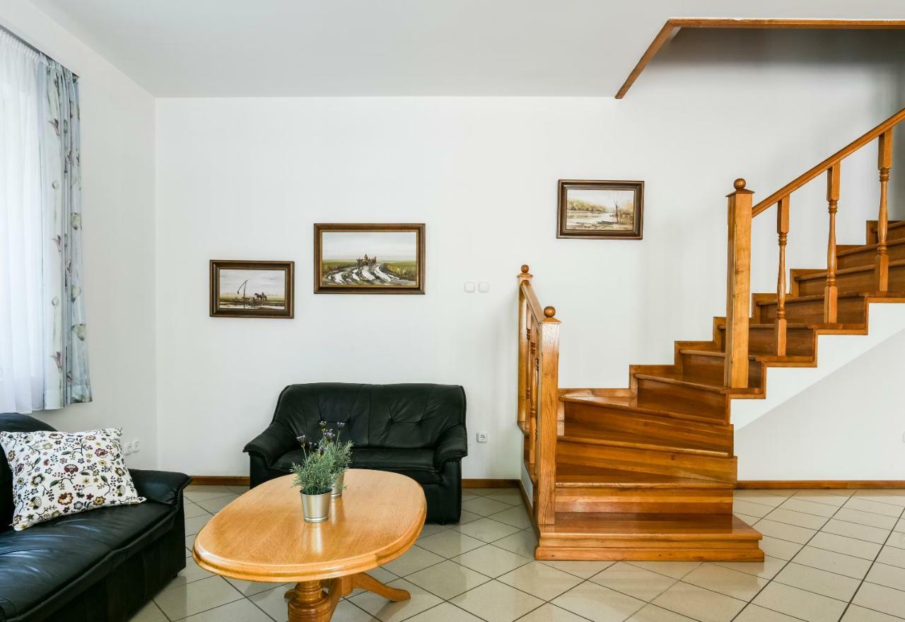 Gyorfi Apartmanhaz Zamárdi Εξωτερικό φωτογραφία